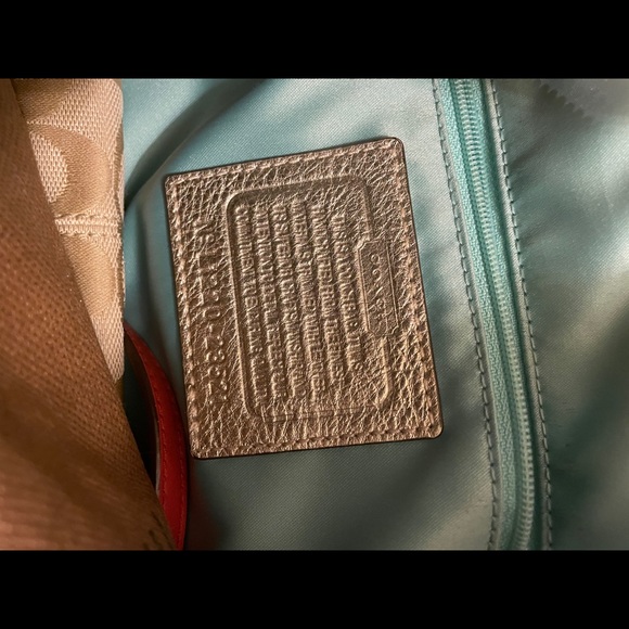 Coach Tote Purse - Picture 4 of 8